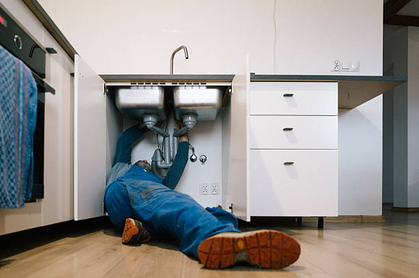 Professional Leak Detection technician working in Park City, KS
